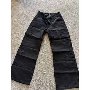Women's Hot Topic Baggy Black Cargo Jeans‎ Size 9